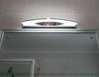 Bathroom mirror light. 18W LED.